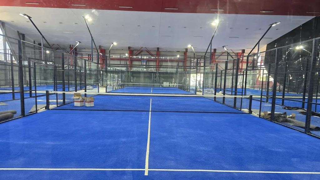 Excellence Internationale : Hub Intérieur Premium Multi-Pistes